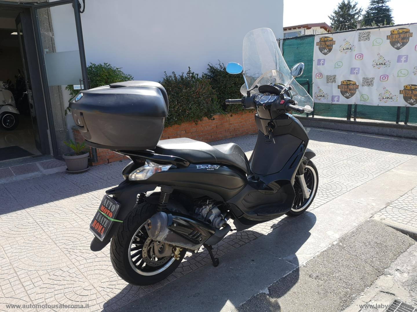 Beverly 300 I.E. POLICE ABS ASR RATE AUTO MOTO SCOOTER - immagine 3