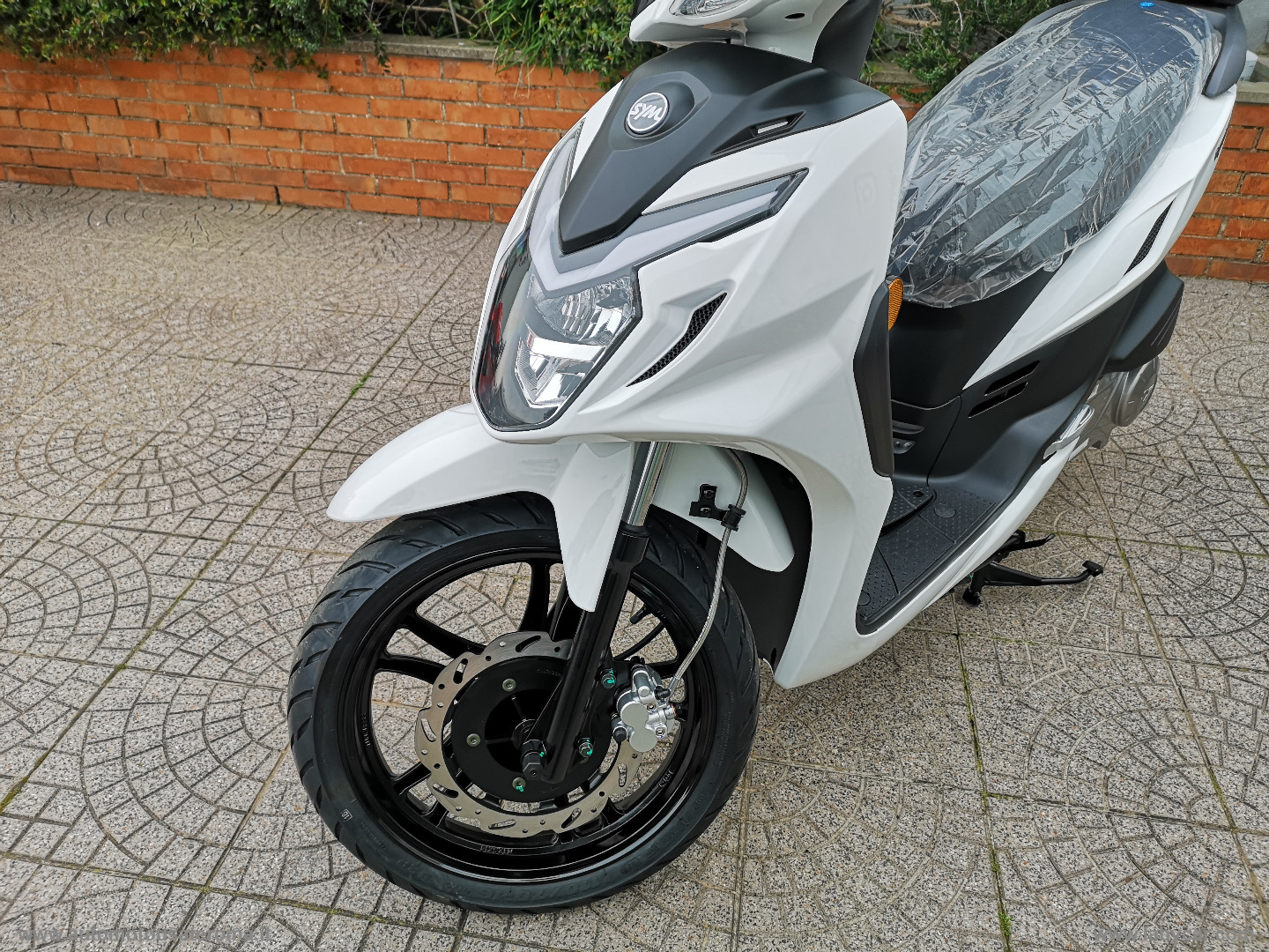 Symphony 125 SR E5+ RATE AUTO MOTO SCOOTER - immagine 3