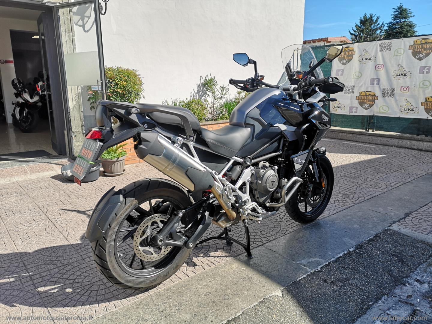 Tiger 1200 GT EXPLORER PROMO WEB - immagine 3