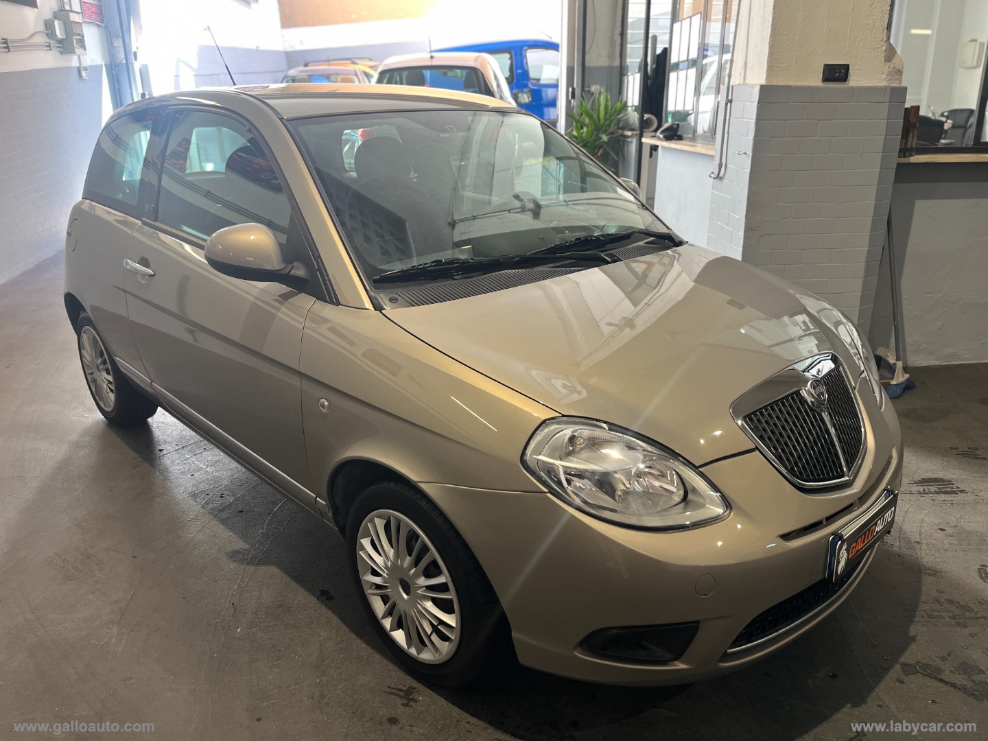 Ypsilon 1.2 69 CV Diva - immagine 3