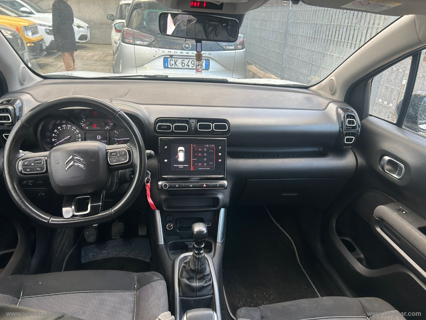 C3 Aircross BlueHDi 110 S&S Shine Pack - immagine 3