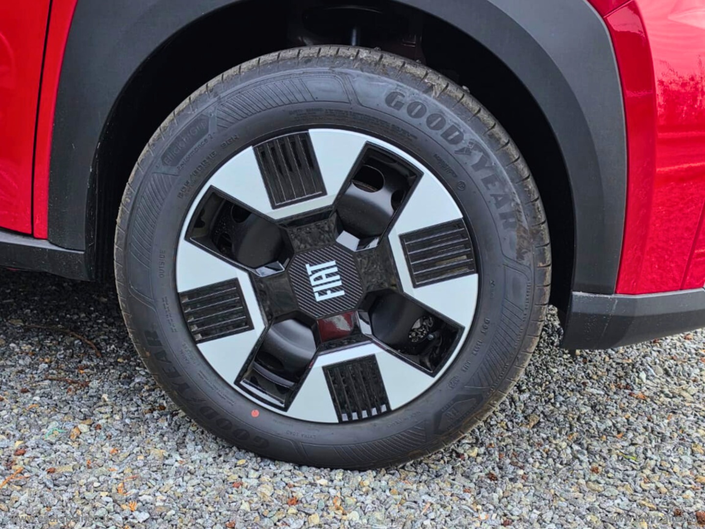 Grande Panda 1.2 Hybrid 110 CV S&S Icon - immagine 3