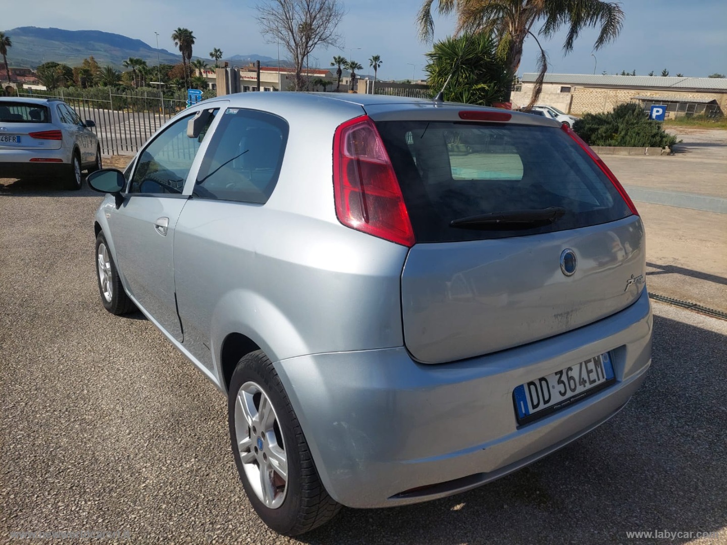 Grande Punto 1.9 MJT 120 CV 3p. Emotion - immagine 3