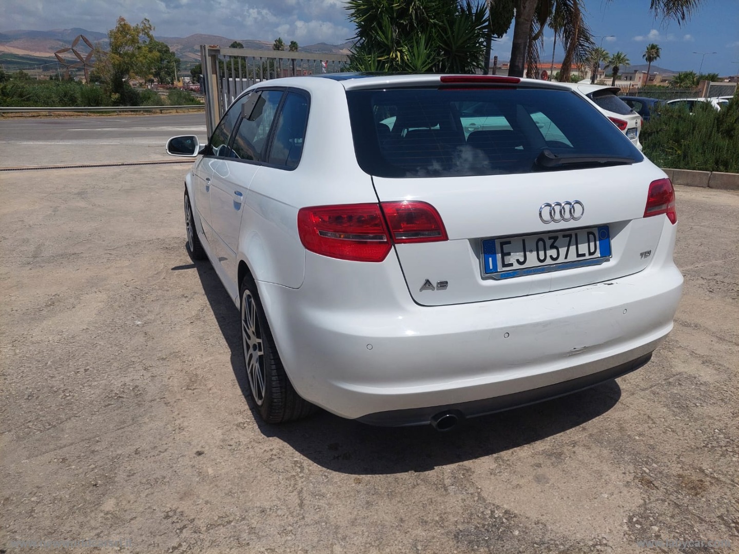 A3 SPB 1.6 TDI 105CV CR Attraction - immagine 3
