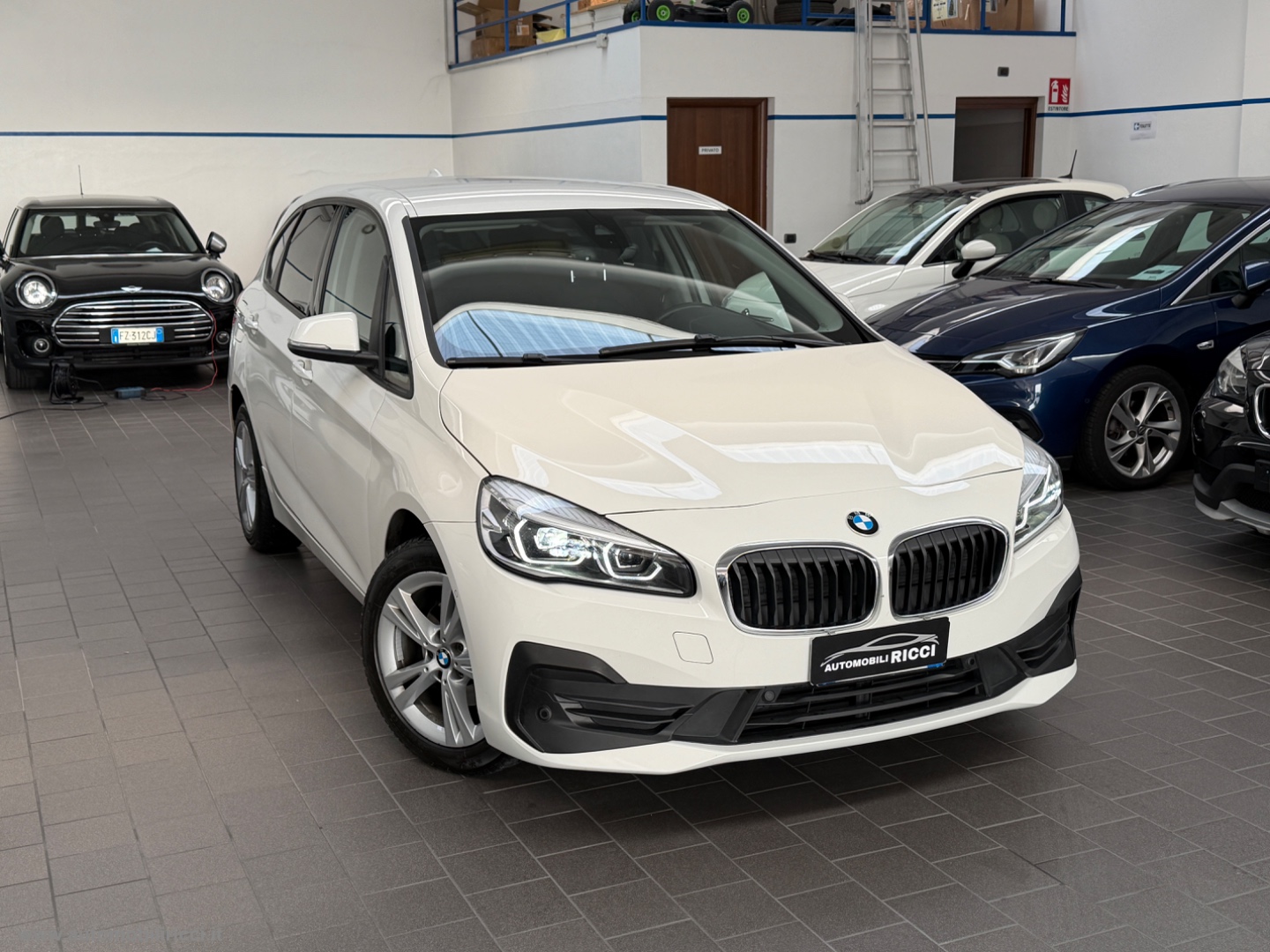 218i Active Tourer Advantage - immagine 3
