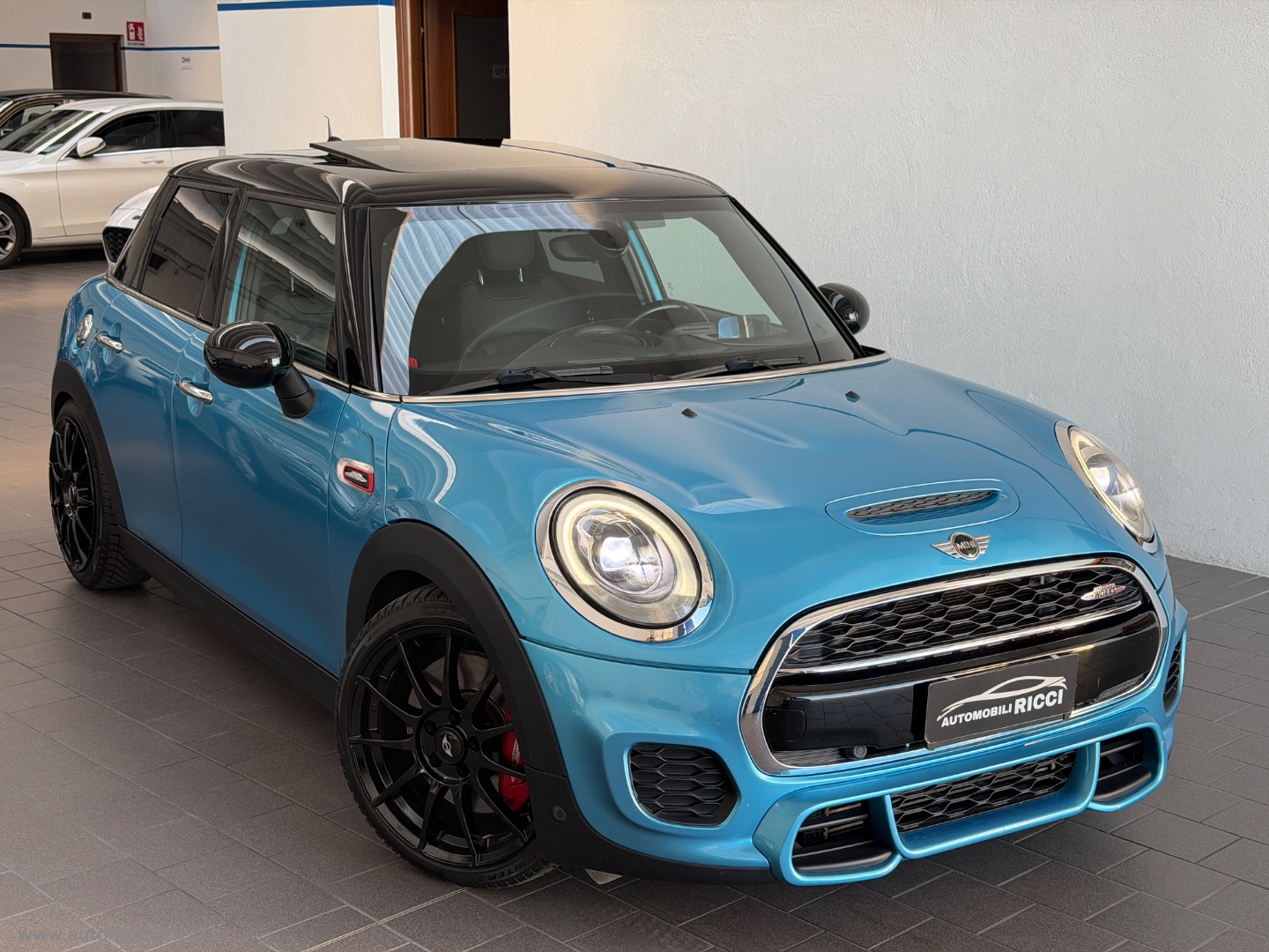 Mini Cooper S 5 porte - immagine 3
