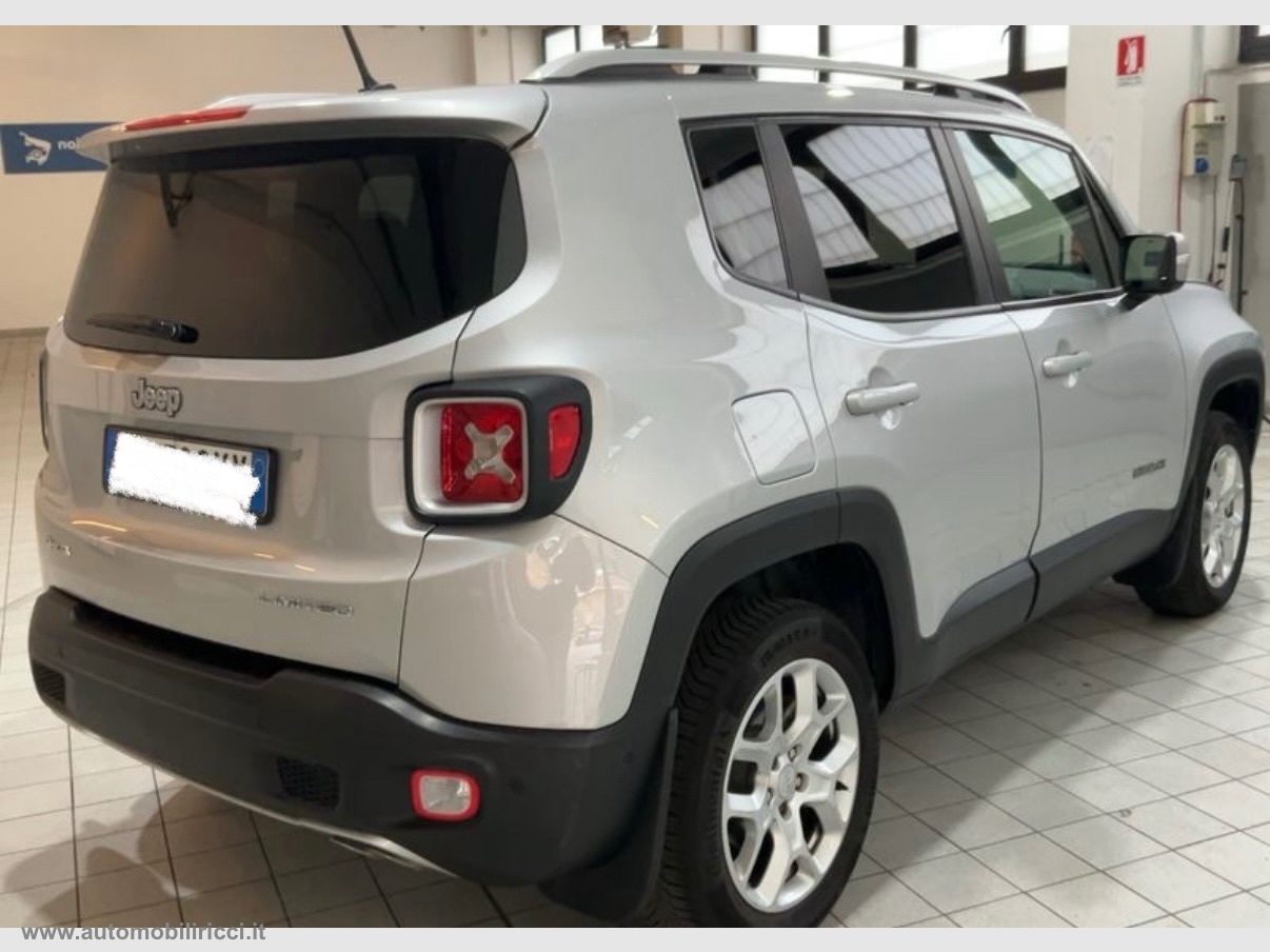Renegade 2.0 Mjt 140 CV 4WD AD. Limited - immagine 3