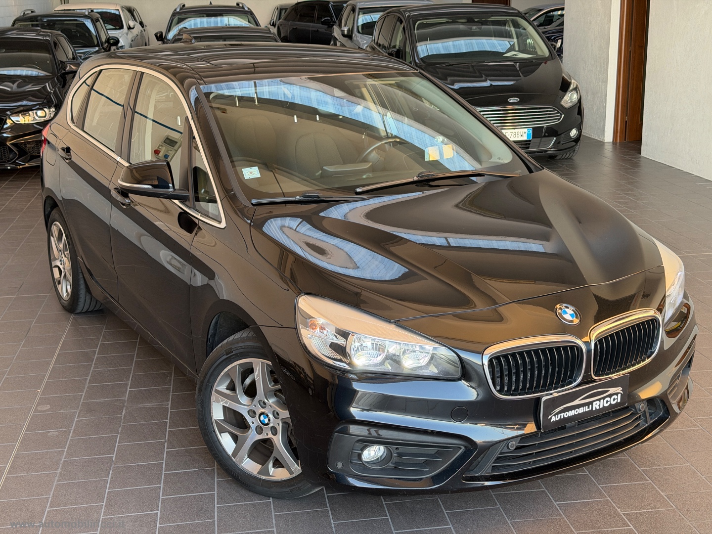 218d Active Tourer Advantage - immagine 3