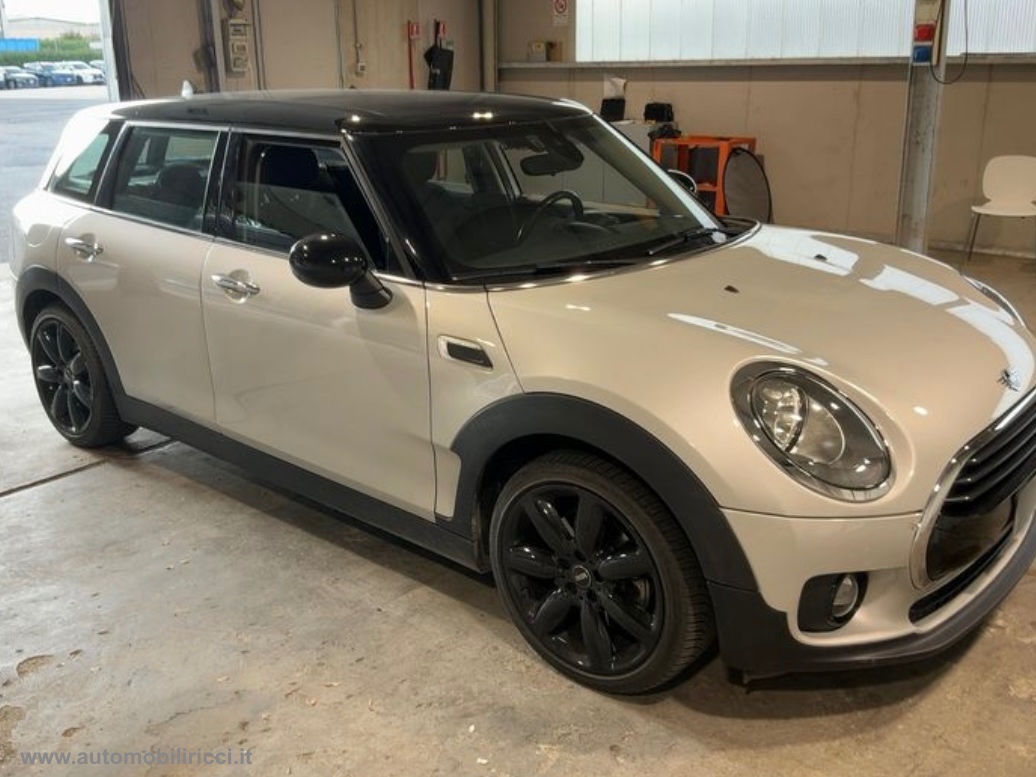 Mini Cooper D Clubman Aut. - immagine 3