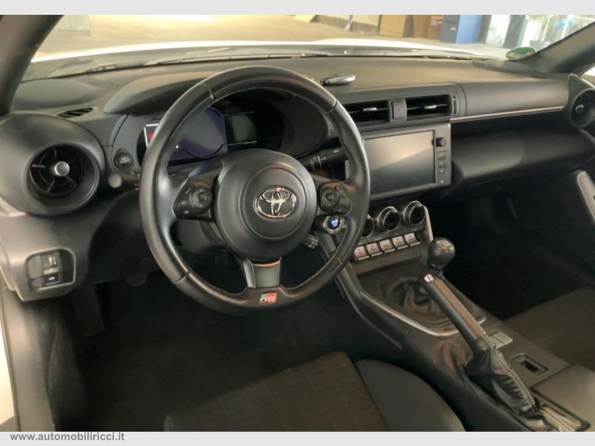 GR86 2.4 Premium Sport - immagine 3