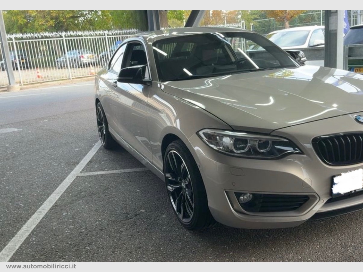 220i Coupé Advantage - immagine 3