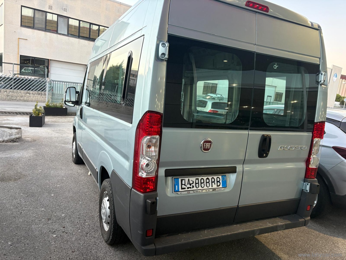 Ducato 30 2.3 MJT PC-TN Furg.Vetrato - immagine 3
