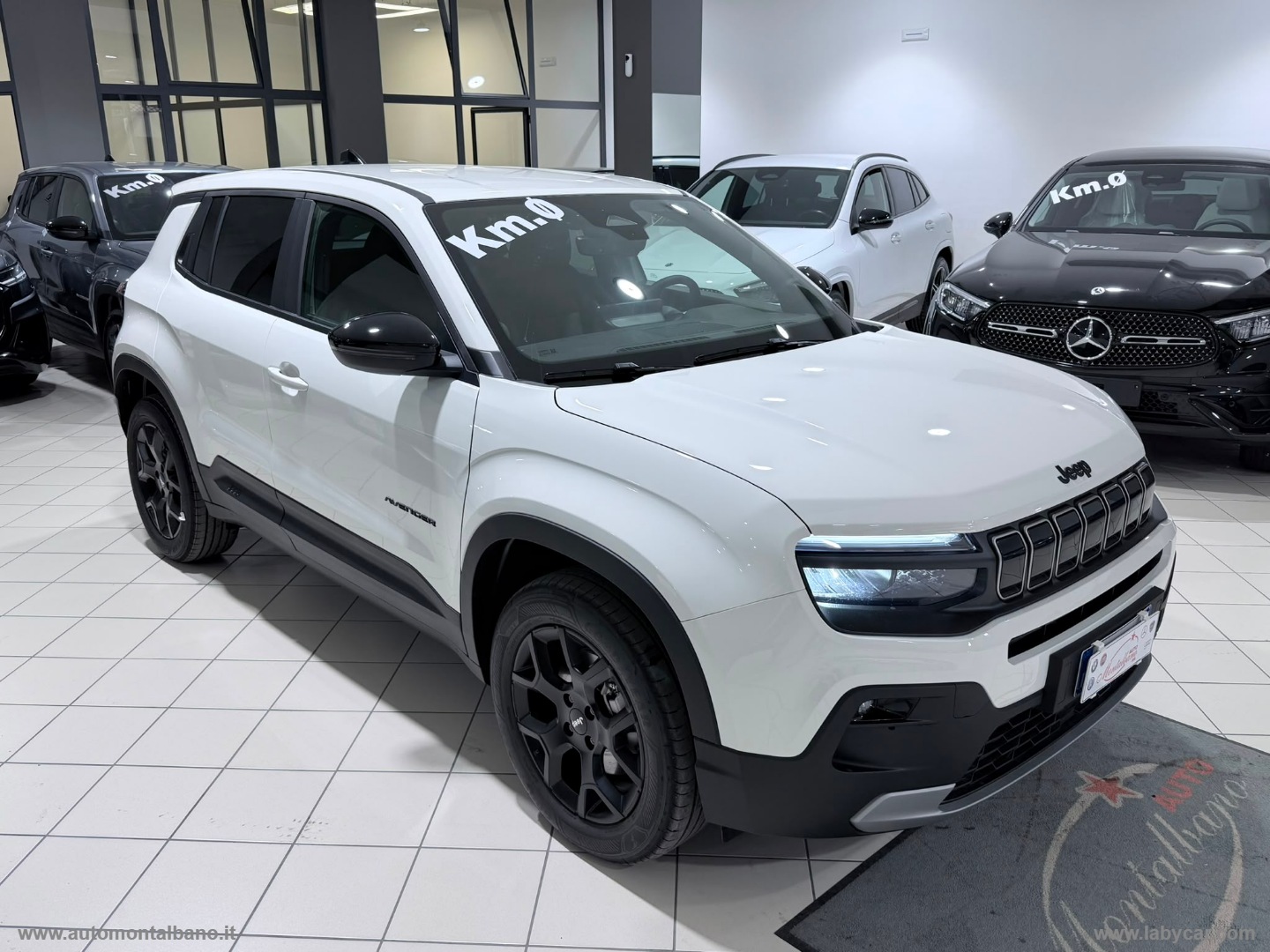 Avenger 1.2 Turbo 110CV e-Hybr.Black Ed. - immagine 3