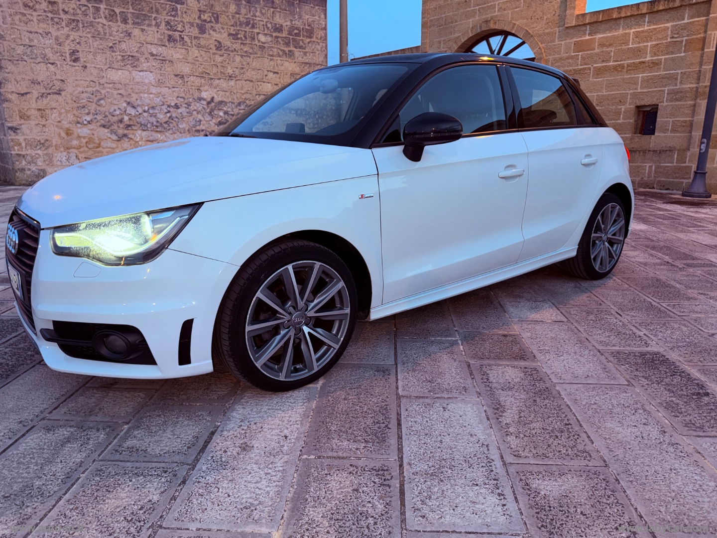 A1 SPB 1.6 TDI S tr. S line ed. plus - immagine 3