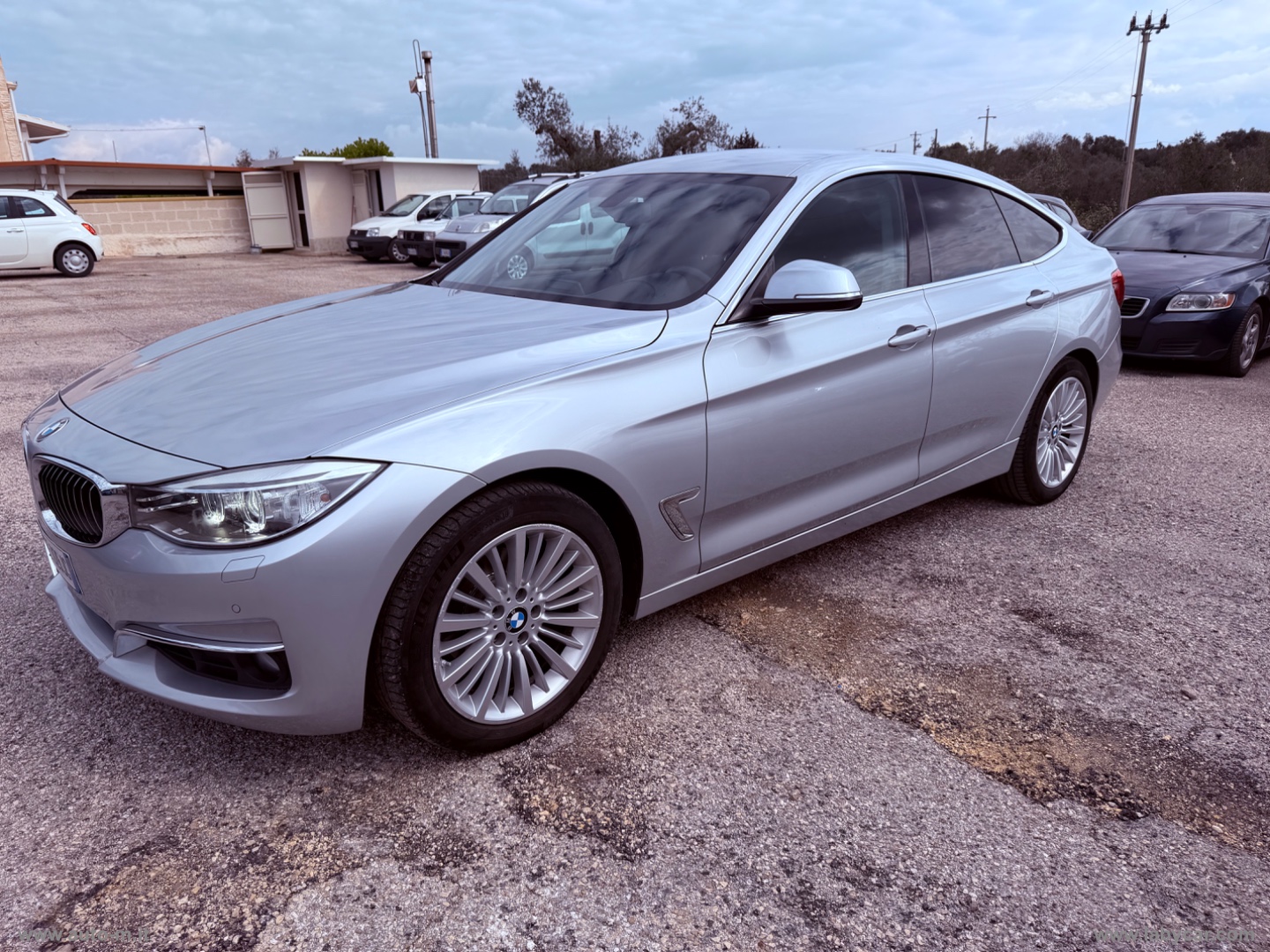 320d xDrive Gran Turismo Busin. Adv. aut - immagine 3