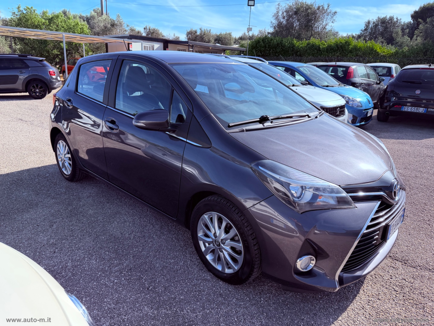 Yaris 1.4 D-4D 5p. Lounge - immagine 3