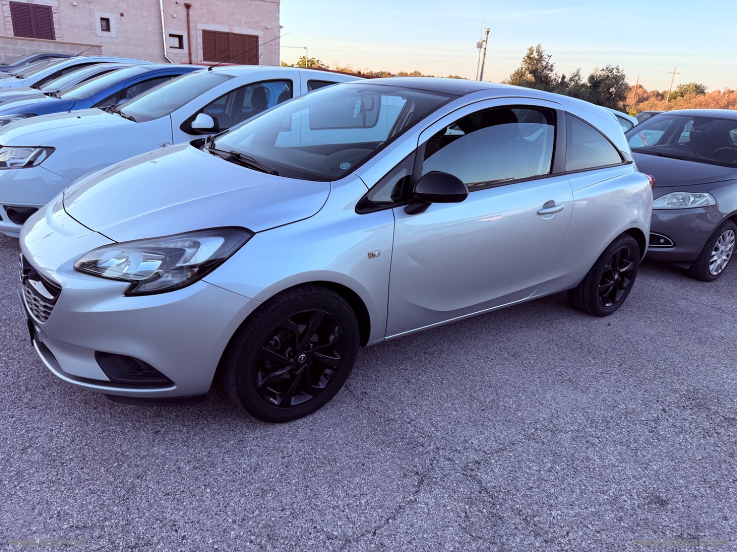 Corsa 1.4 90 CV GPL Tech Coupé b-Color - immagine 3