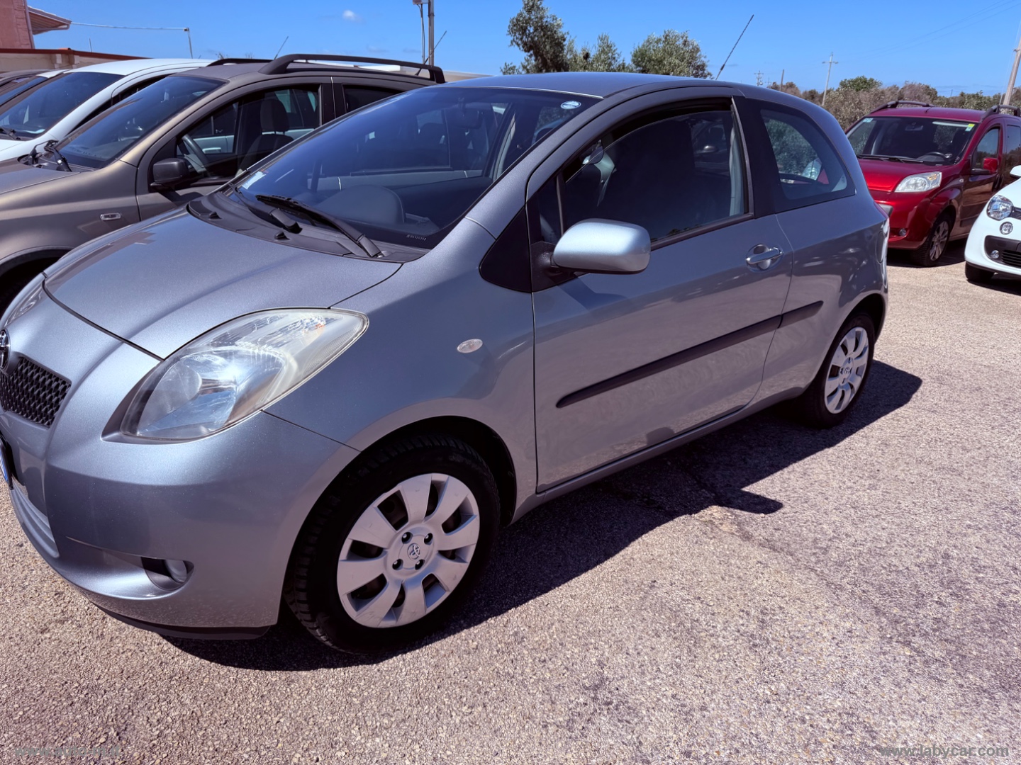 Yaris 1.0 3p. - immagine 3