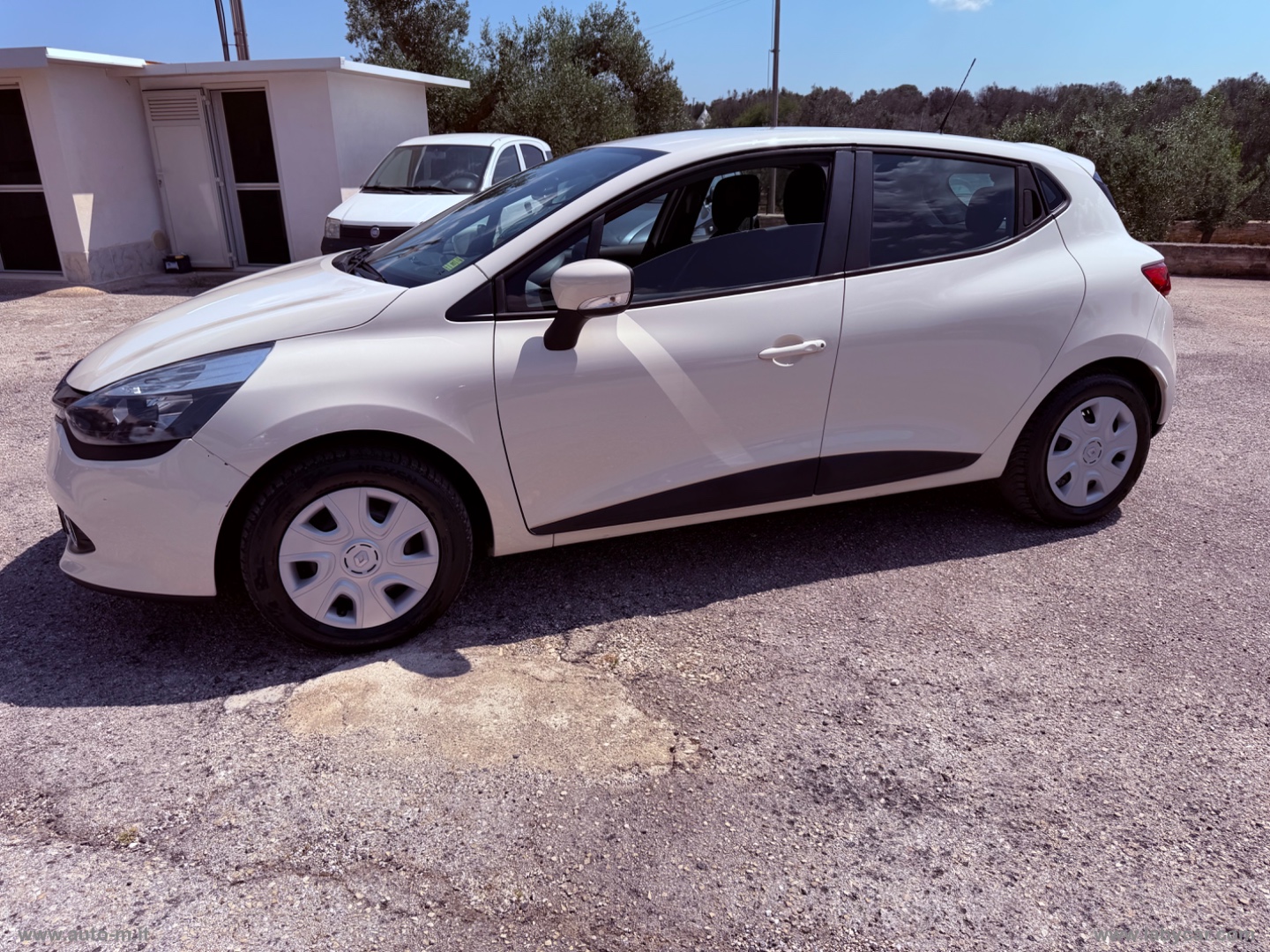 Clio 1.2 75 CV GPL 5p. Live - immagine 3