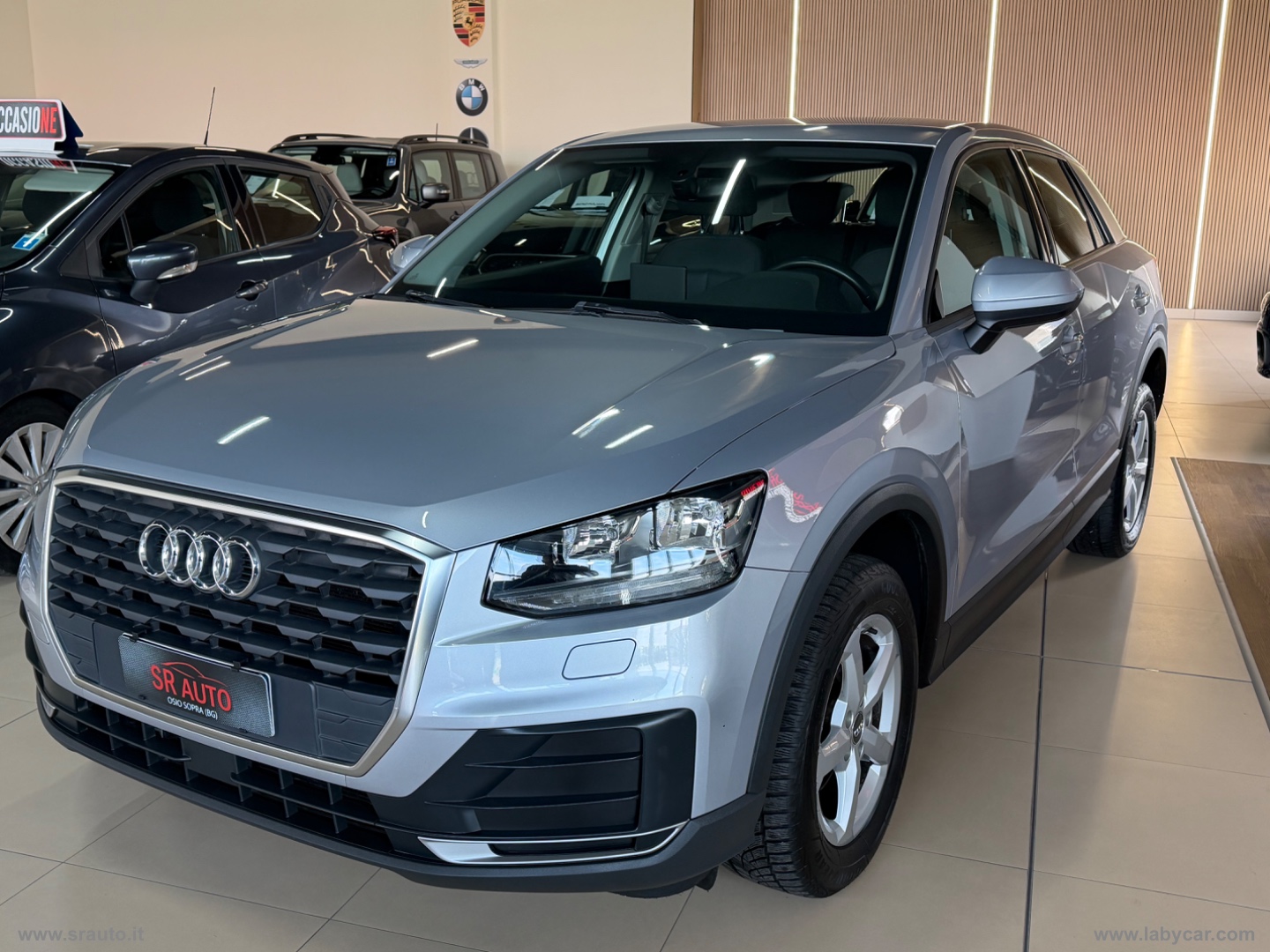 Q2 30 TDI S tronic Identity Black - immagine 3