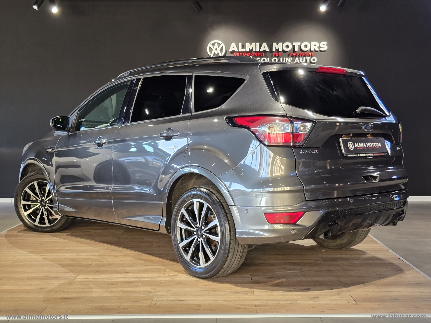 Kuga 2.0 TDCI 180 CV S&S 4WD Pow.ST-Line - immagine 3