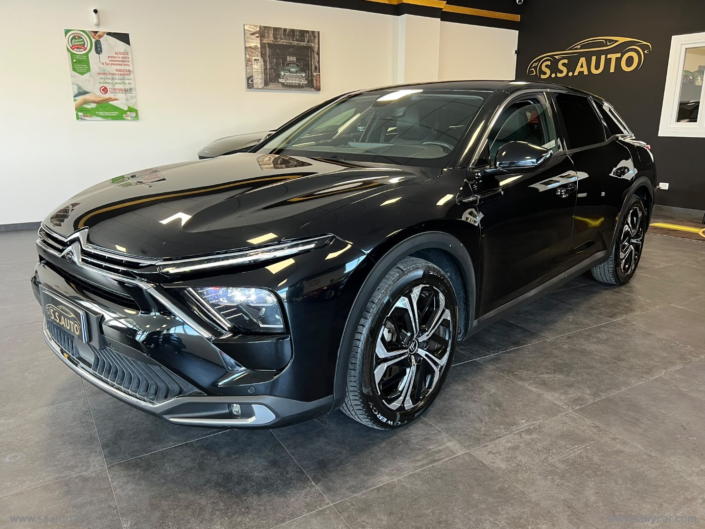 C5 X Hybrid 225 E-EAT8 Shine - immagine 3
