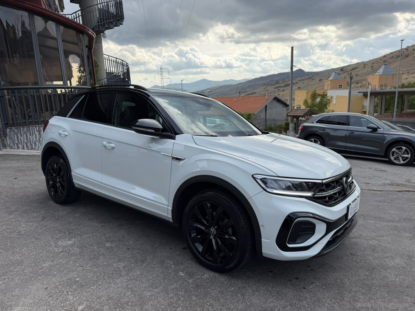 T-Roc 2.0 TDI SCR R-Line - immagine 3