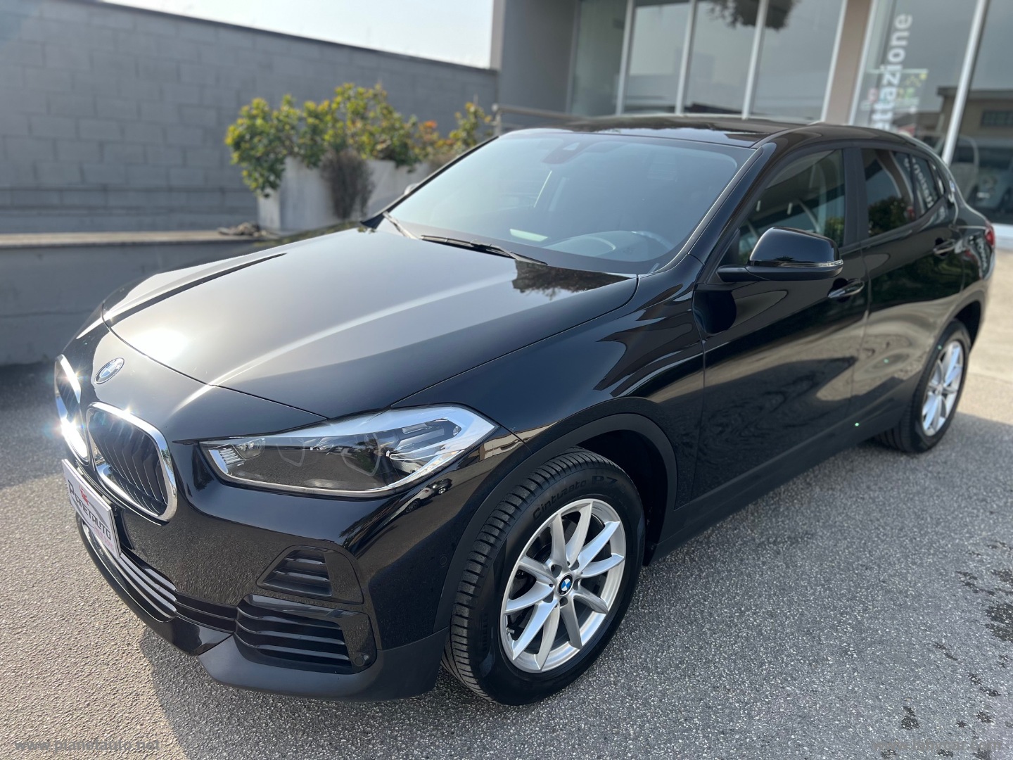 X2 xDrive18d Advantage - immagine 3