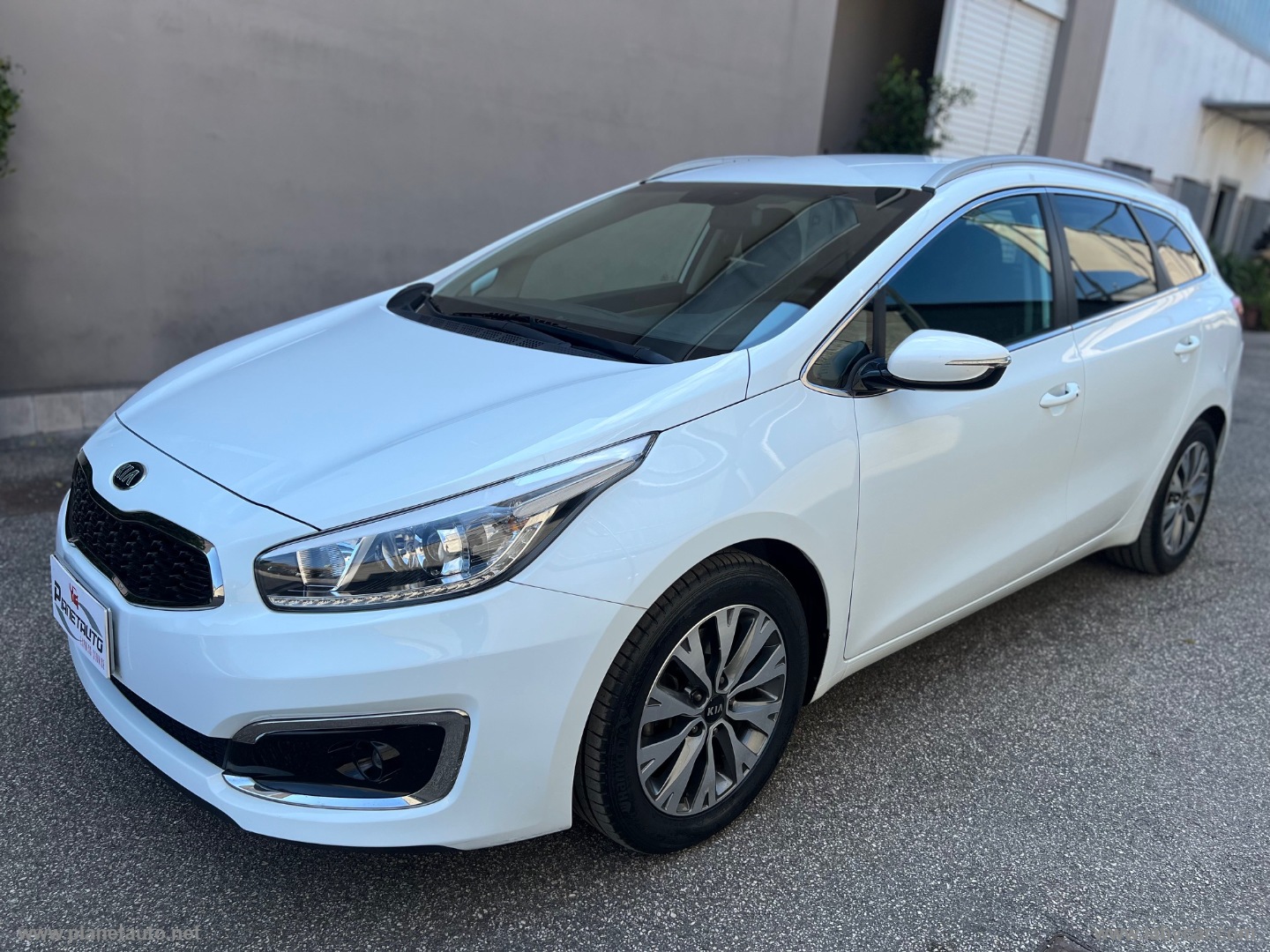 cee d 1.6 CRDi 110 CV SW Cool - immagine 3