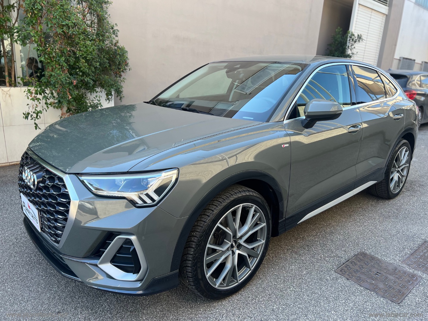 Q3 SPB 35 TDI S tronic S line edition - immagine 3