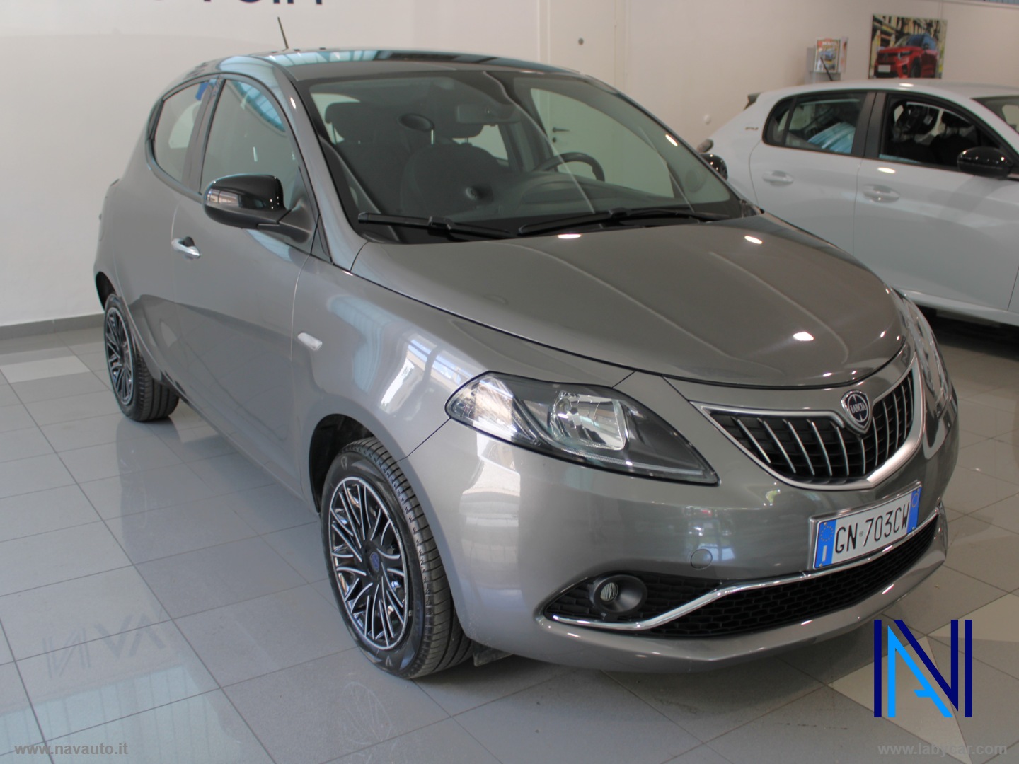 Ypsilon 1.0 FireFly 5p.S&S Hybryd Gold - immagine 3