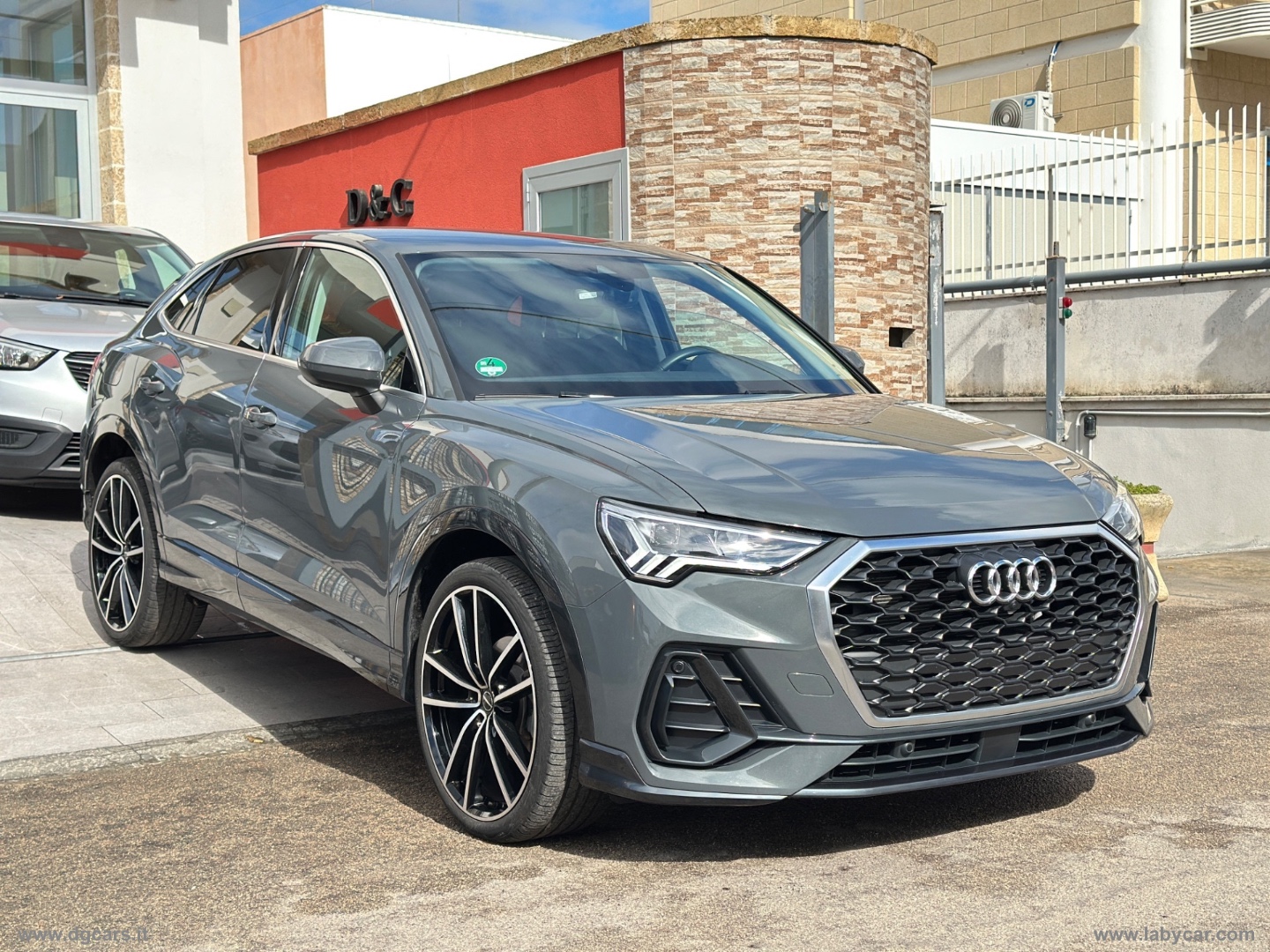 Q3 SPB 35 TDI S tronic - immagine 3