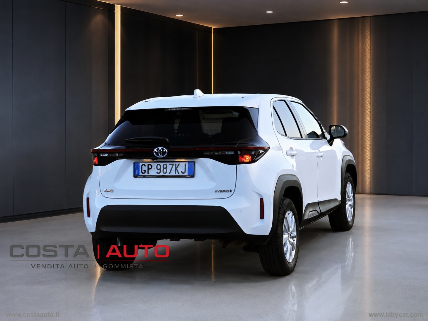 Yaris Cross 1.5 Hybrid 5p. E-CVT Act.Eco - immagine 3