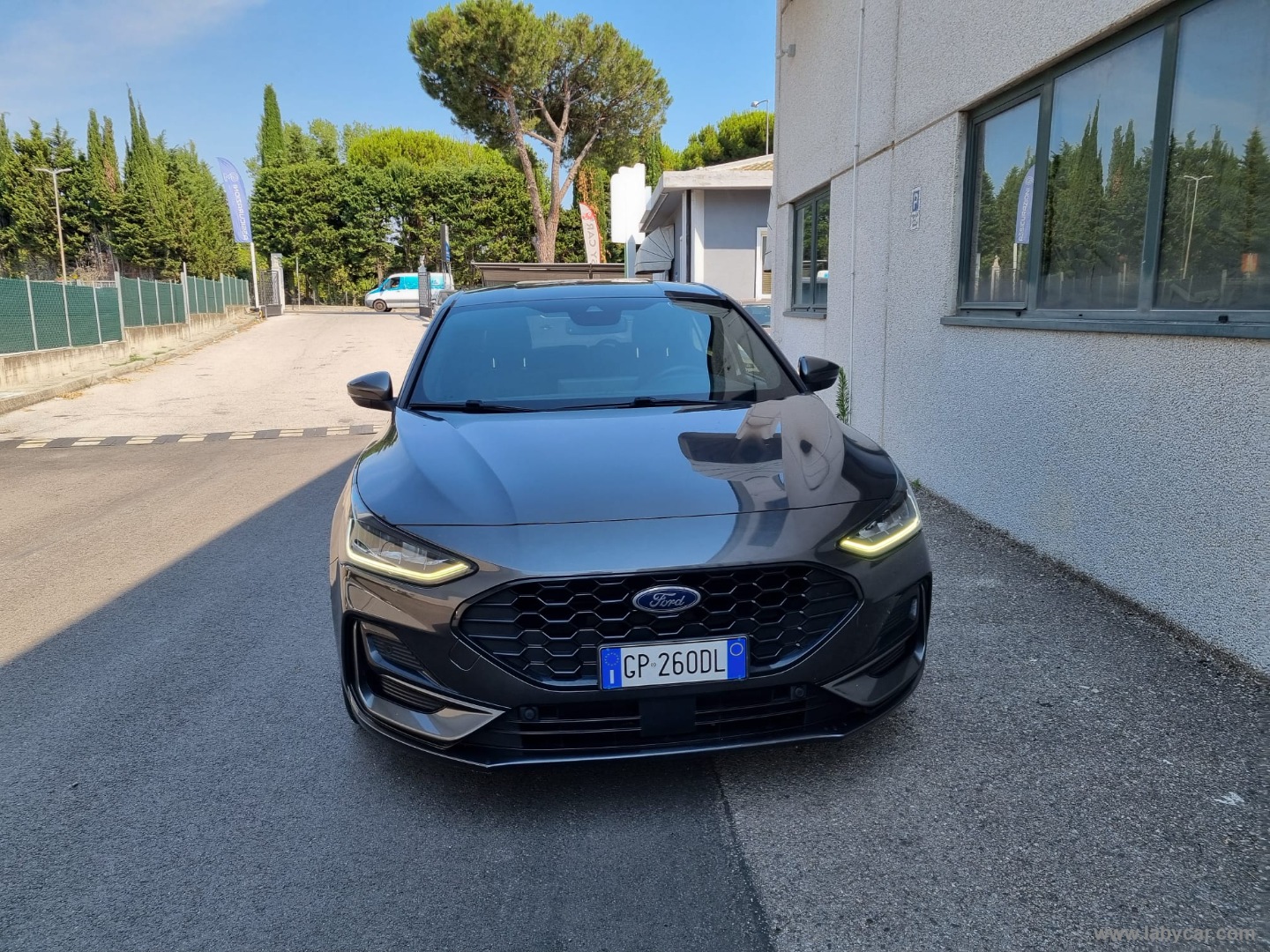 Focus 1.5 EcoBlue 115CV aut. 5p.ST-LineX - immagine 3