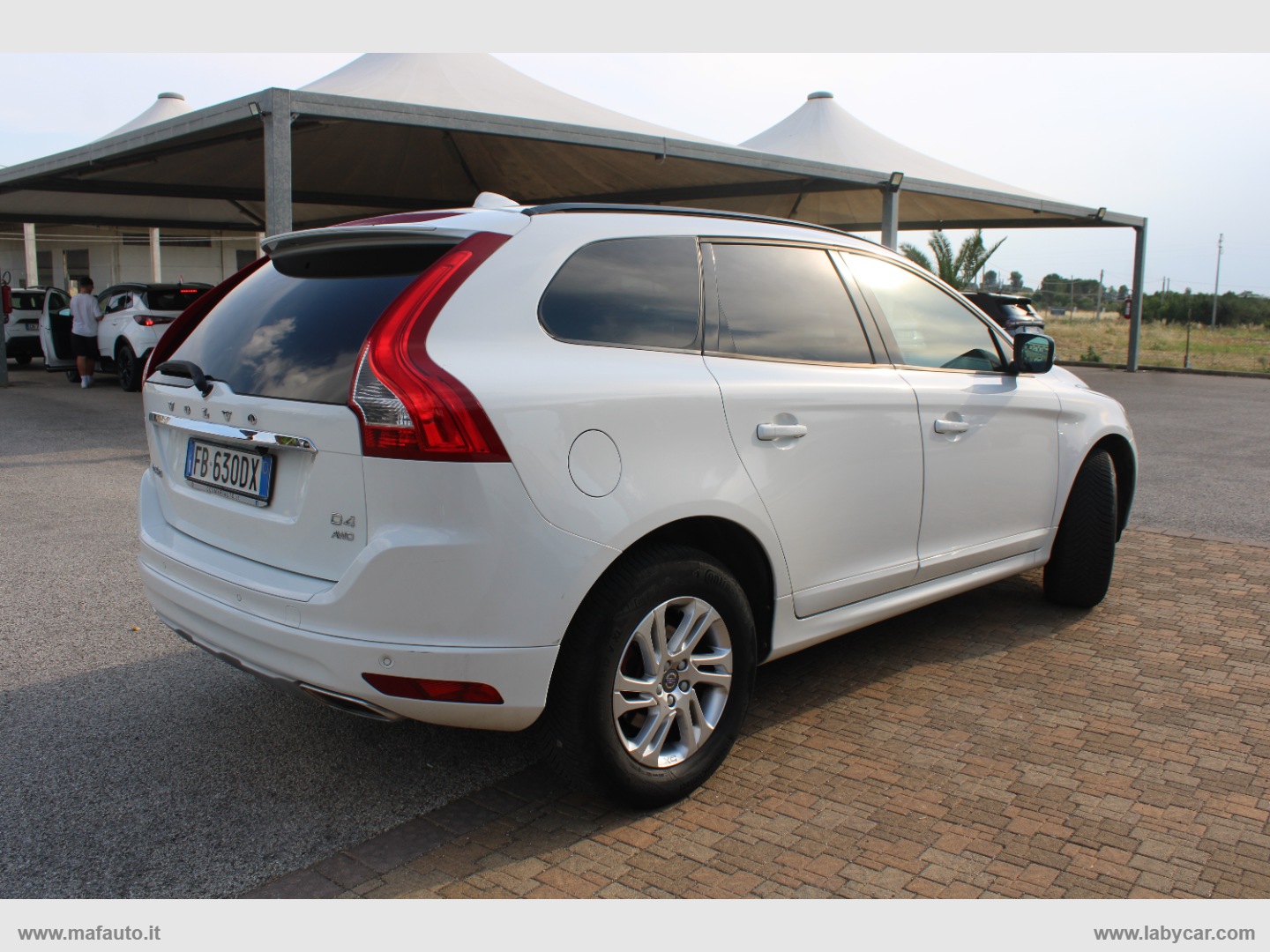 XC60 D4 AWD Geartronic Summum - immagine 4