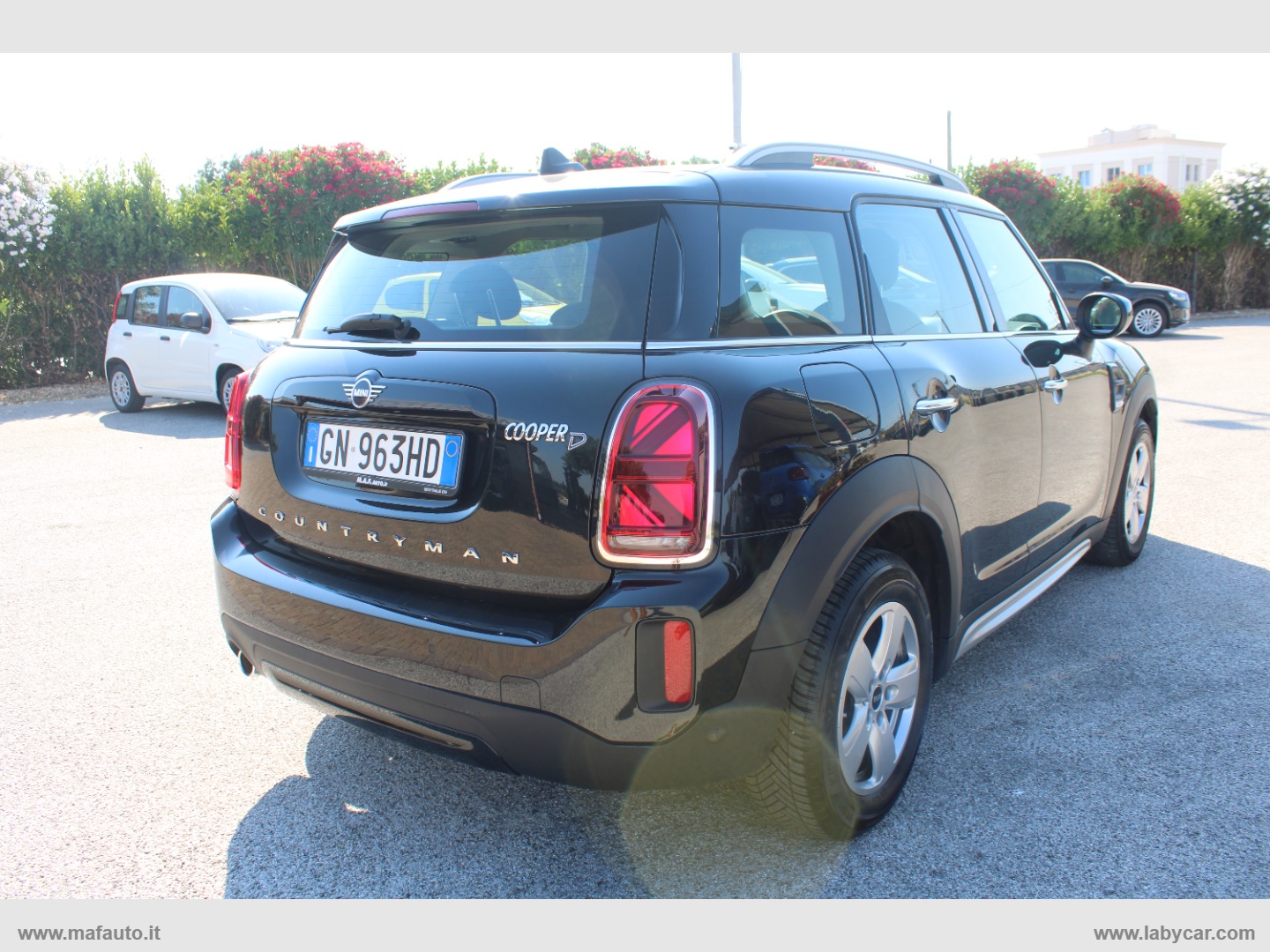 Mini Cooper D Essential Countryman - immagine 4