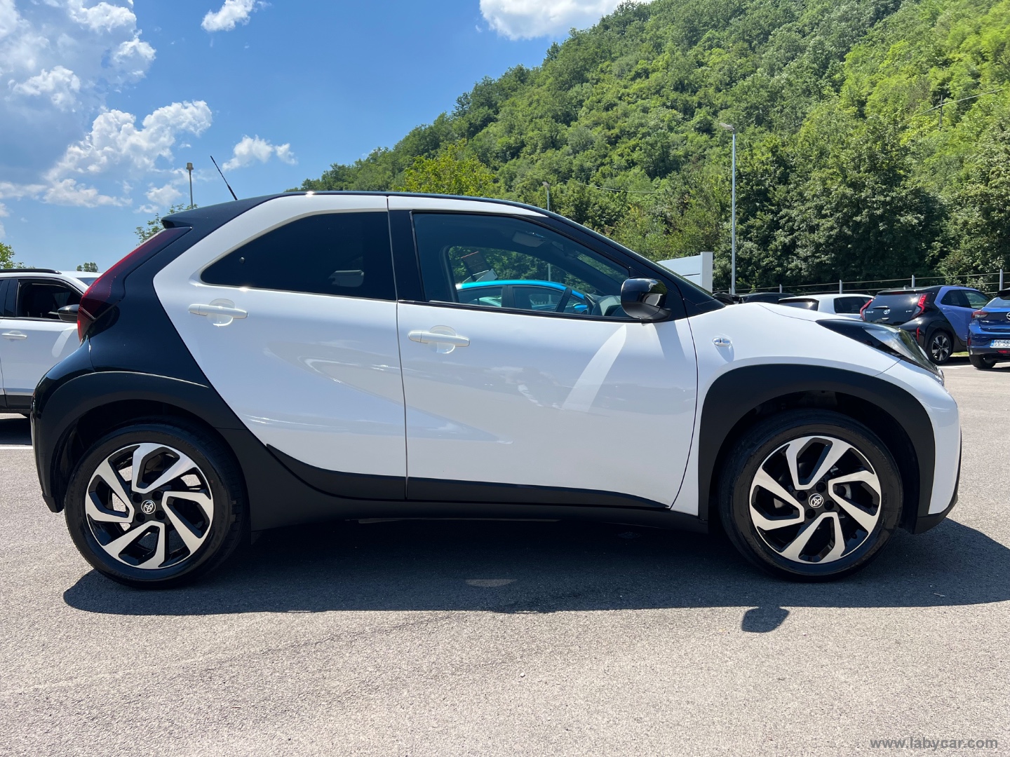 Aygo X 1.0 VVT-i 72 CV 5p. Trend S-CVT - immagine 4
