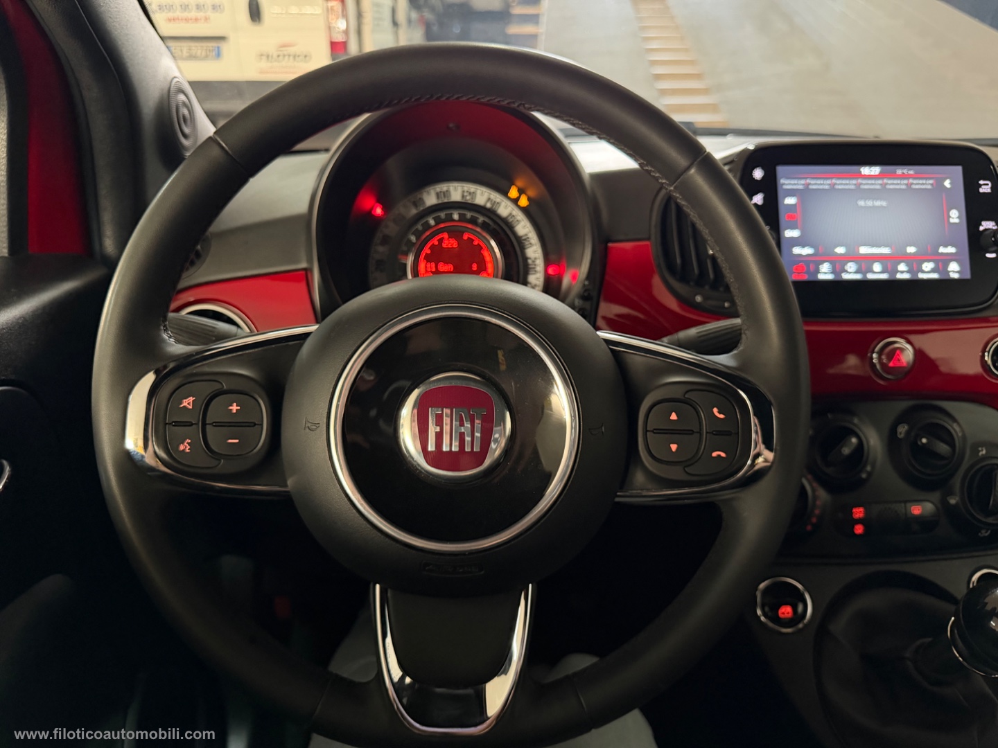 500 1.0 Hybrid CARPLAY  | NAVI - immagine 4