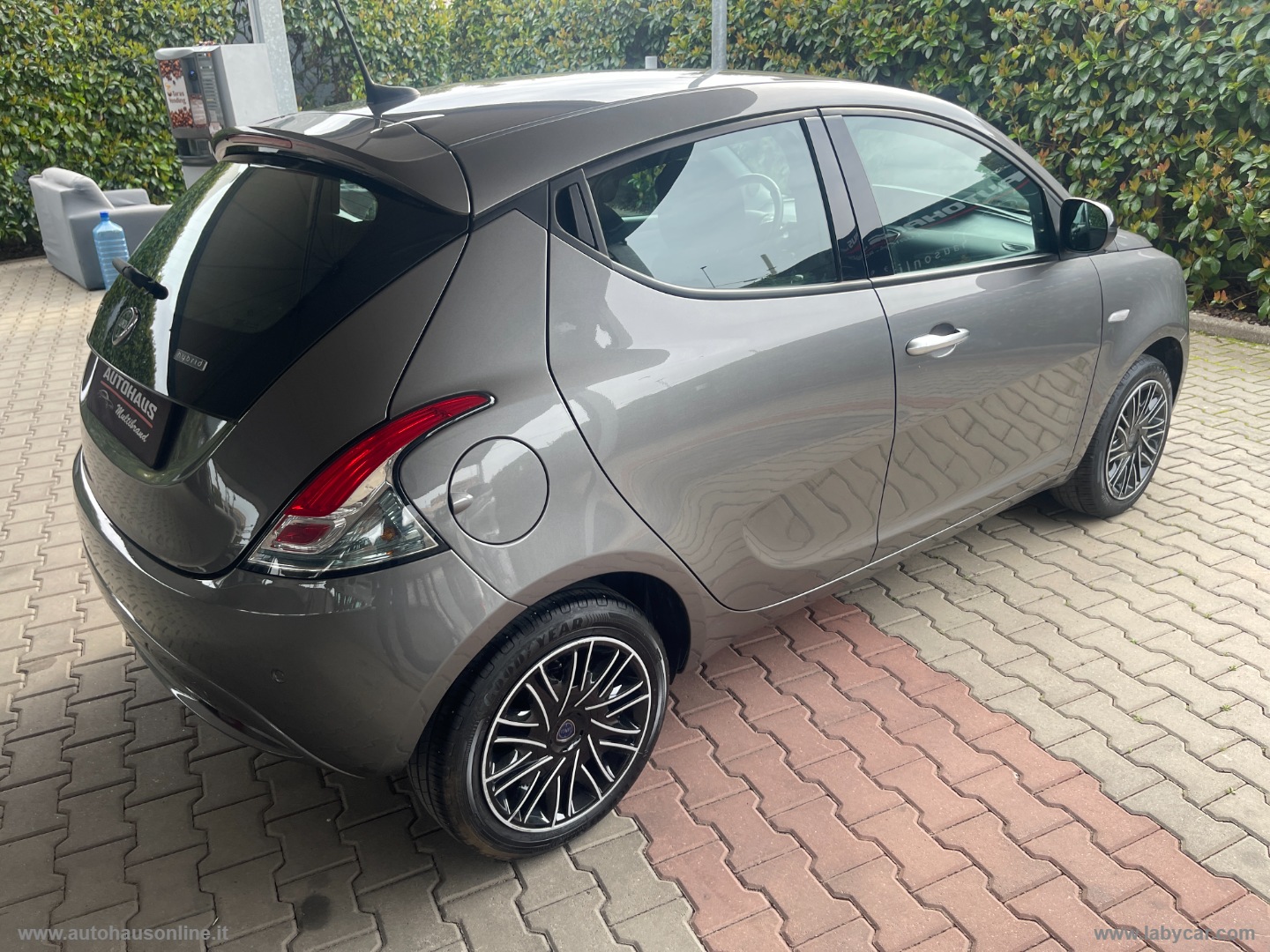 Ypsilon 1.0 FireFly 5p.S&S Hybryd Gold - immagine 4