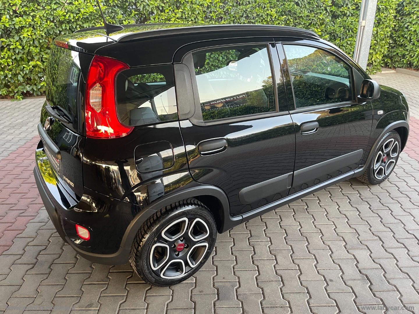 Panda 1.0 FireFly S&S Hybrid City Life - immagine 4