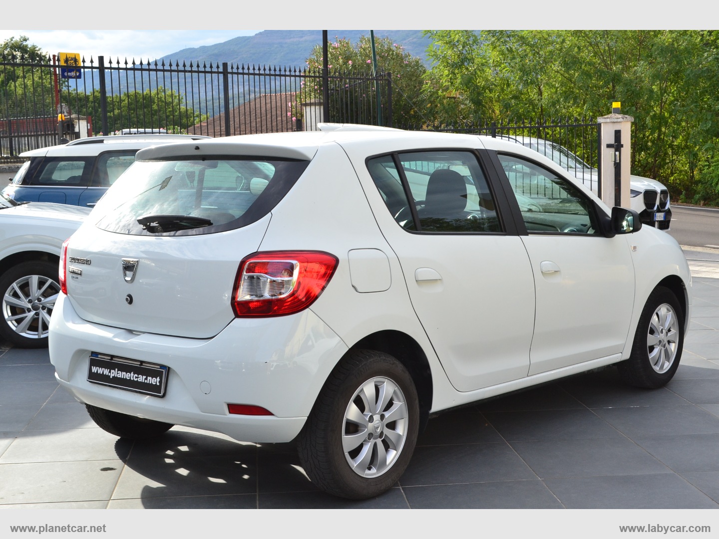 Sandero 1.2 GPL 75 CV Extra - immagine 4