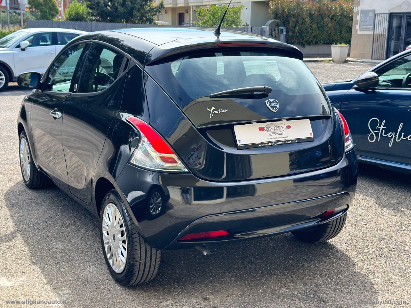 Ypsilon 1.2 69 CV 5p. GPL Ecochic Silver - immagine 4