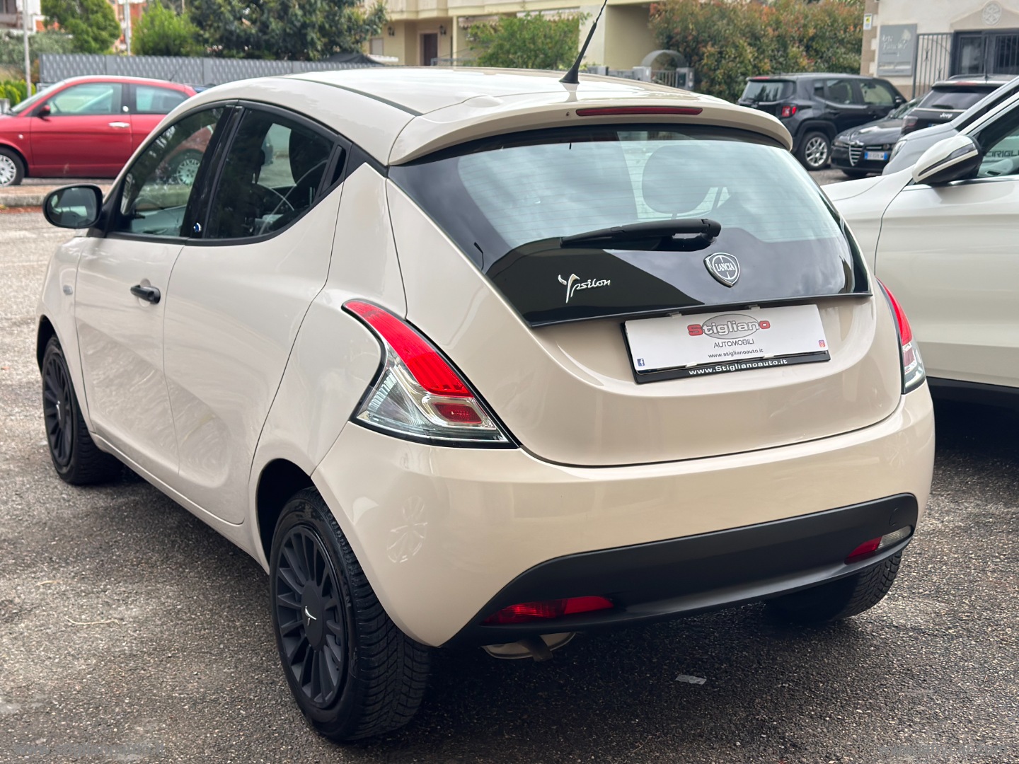 Ypsilon 1.2 69 CV 5p. GPL Ecochic Ele.Bl - immagine 4