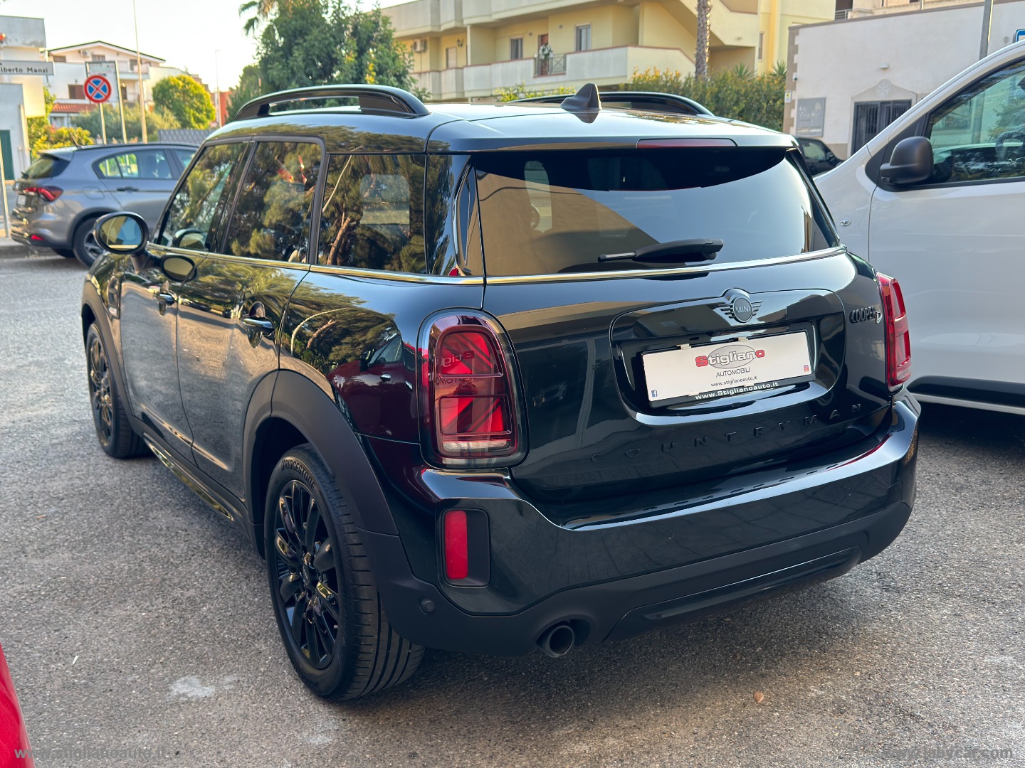 Mini Cooper D Essential Countryman - immagine 4