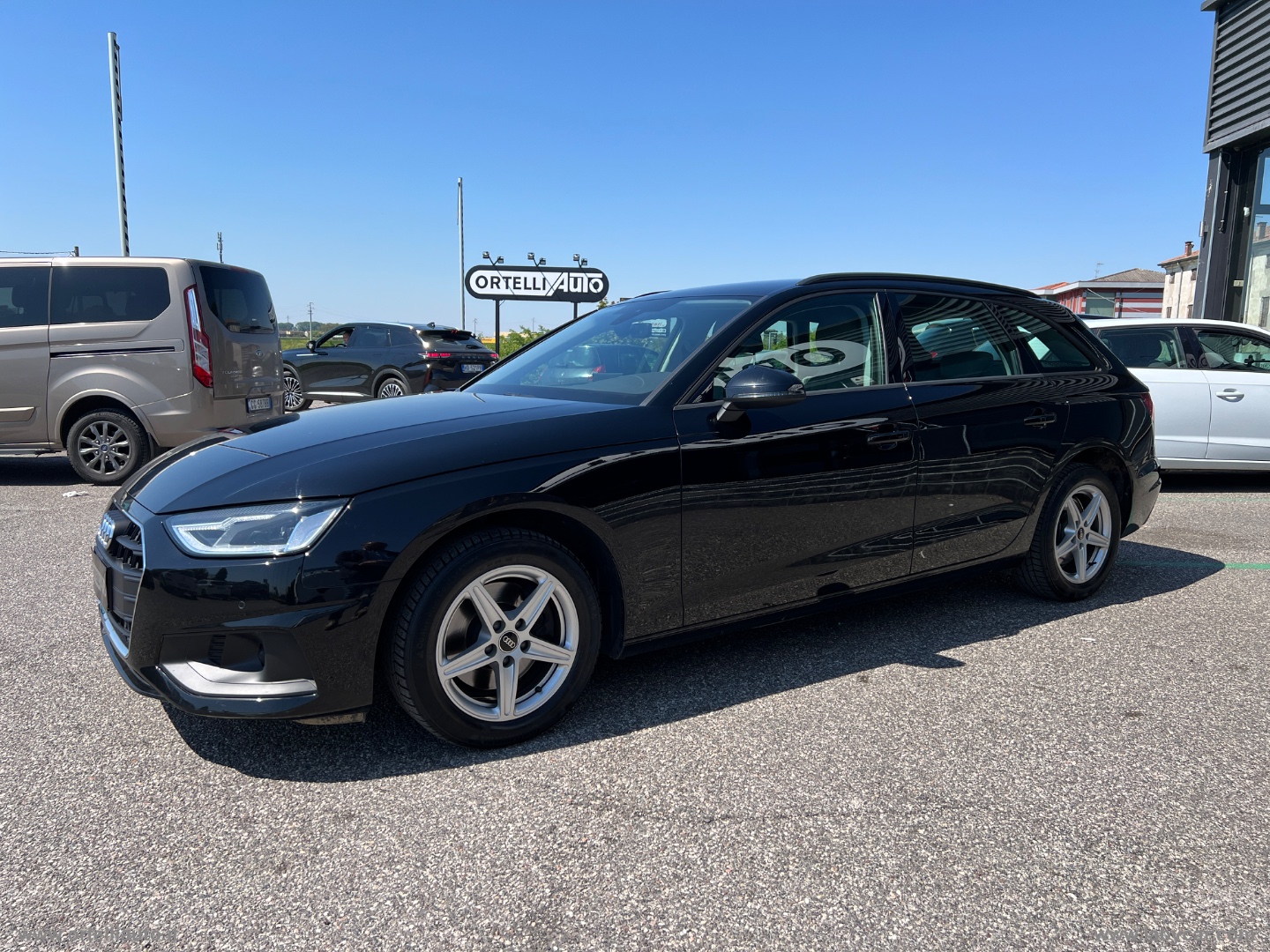 A4 Avant 35 TDI/163CV MHVE S tronic Business IVA DEDUCIBILE - immagine 4