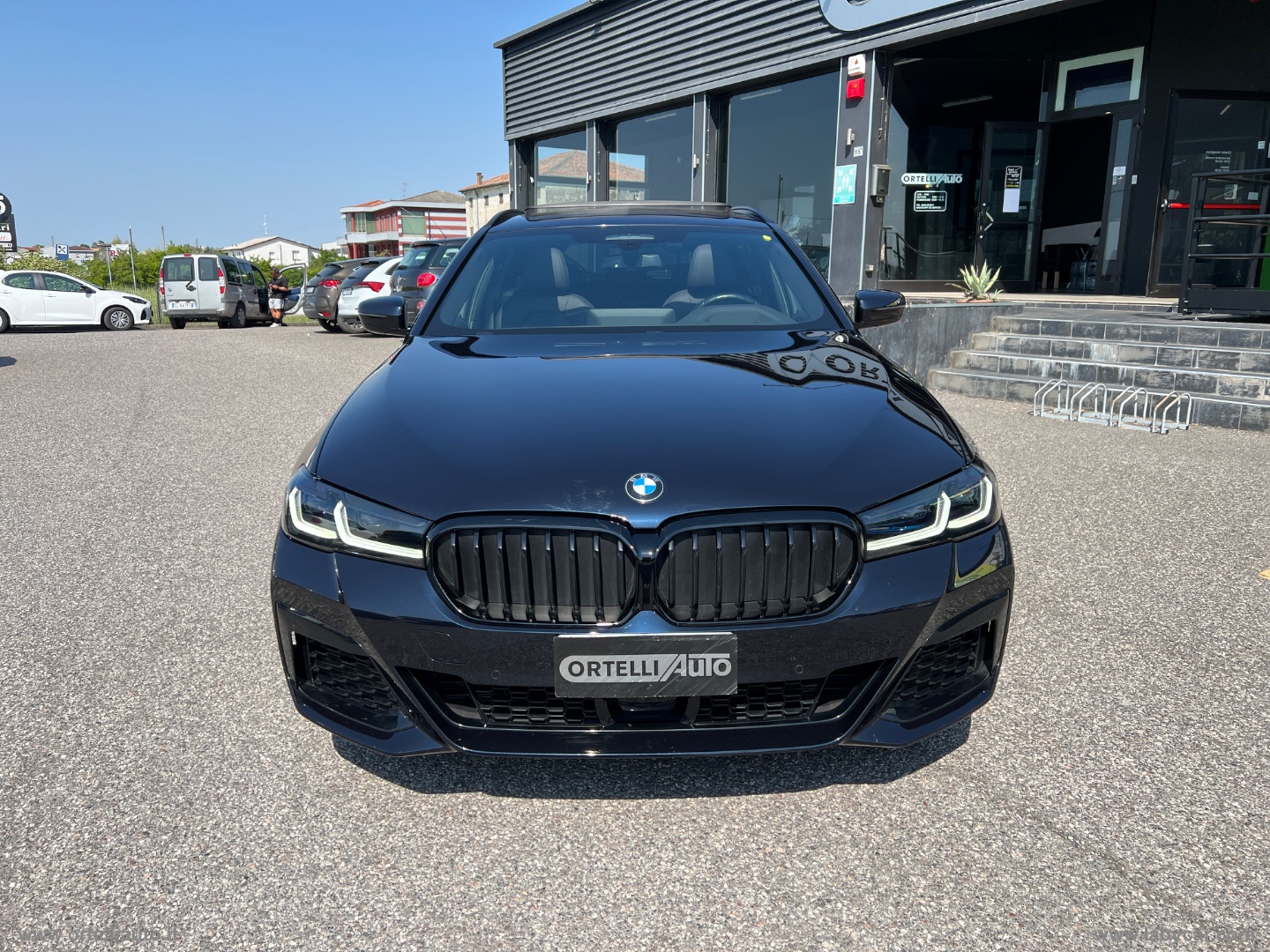 530d 48V xDrive Touring Msport M SHADOW LINE+TETTO APR. - immagine 4