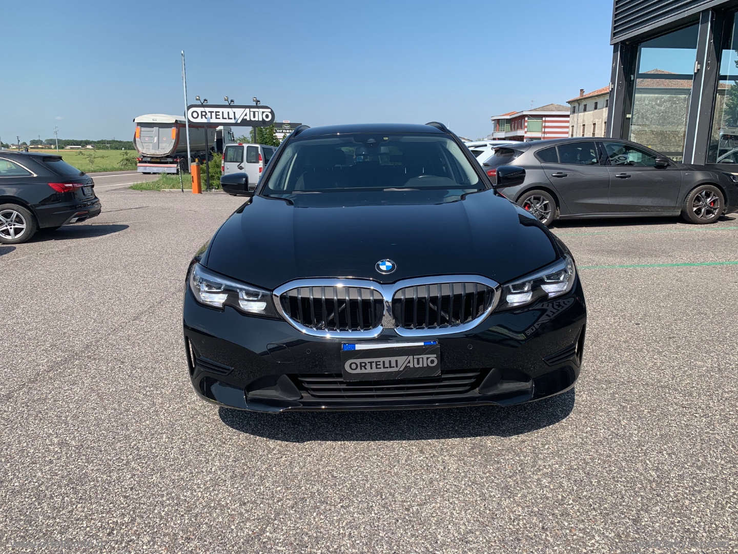 318d 48V Touring Business Advantage - immagine 4