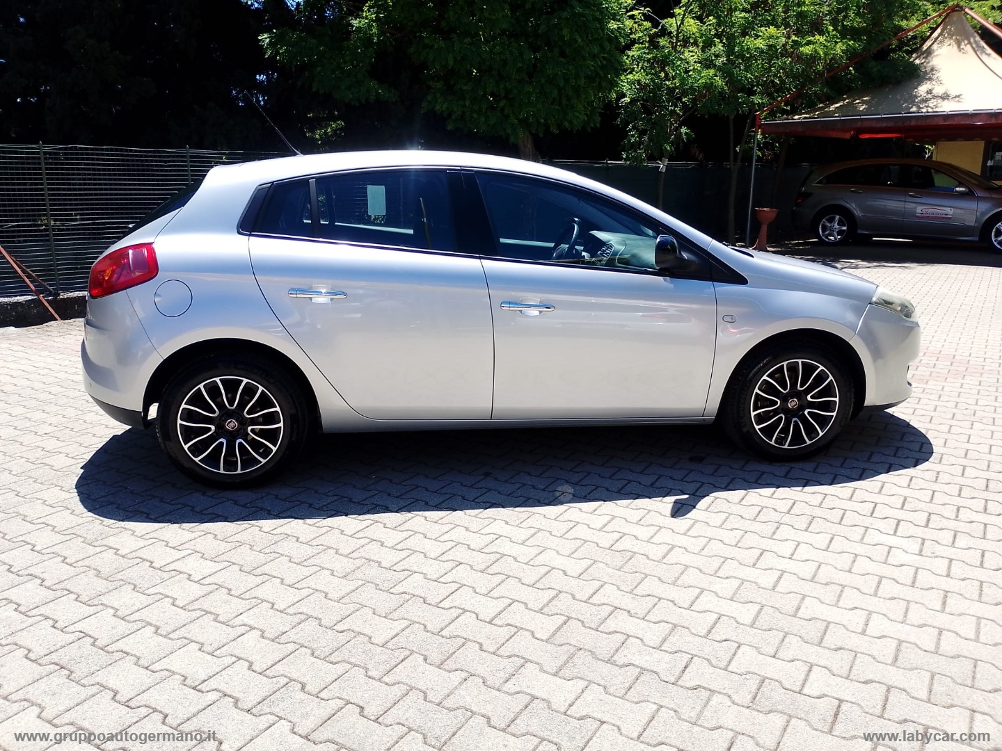 Bravo 1.6 MJT 120 CV Easy - immagine 4