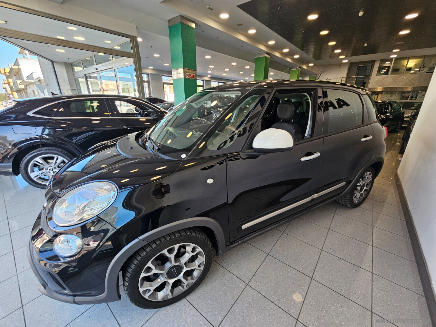 500L 1.3 MJT 95 CV Trekking - immagine 4