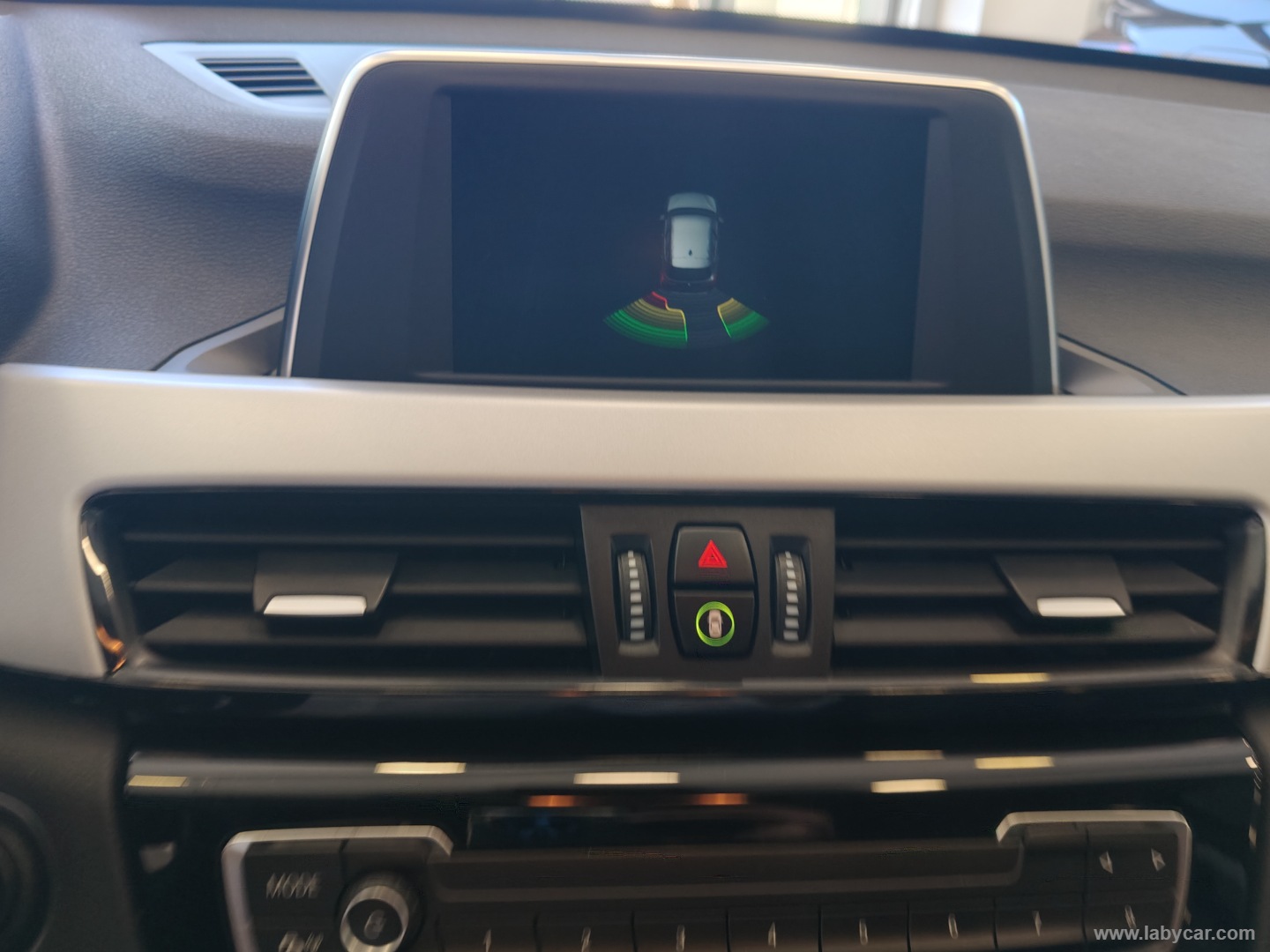 X1 xDrive18d Advantage - immagine 4